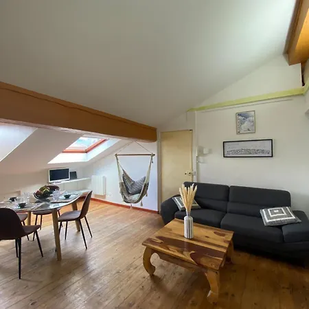 Bright T4 In - Mountain View Apartament